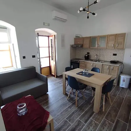 Giorgina's House: Aegean View * סימי